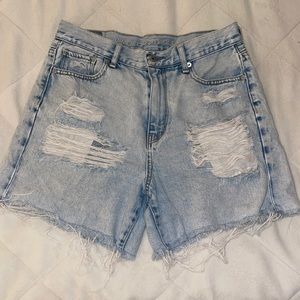 American eagle light wash distressed mom jean shorts